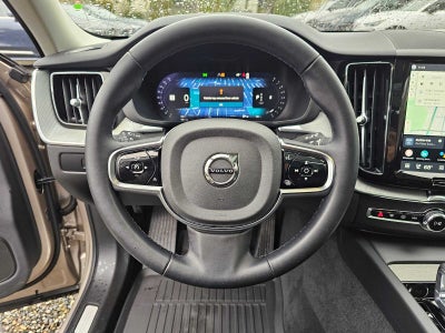 2025 Volvo XC60 Plus