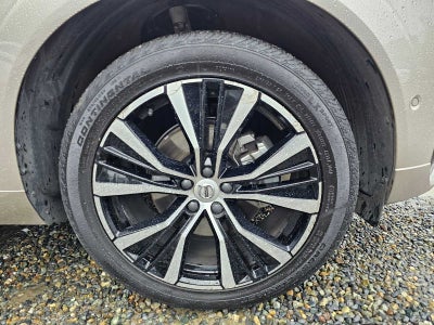 2025 Volvo XC60 Plus