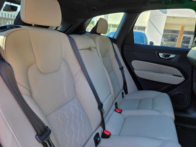 2026 Volvo XC60 Plus