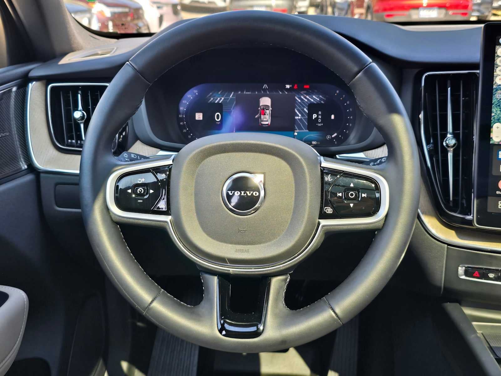 2026 Volvo XC60 Plus