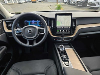 2026 Volvo XC60 Plus