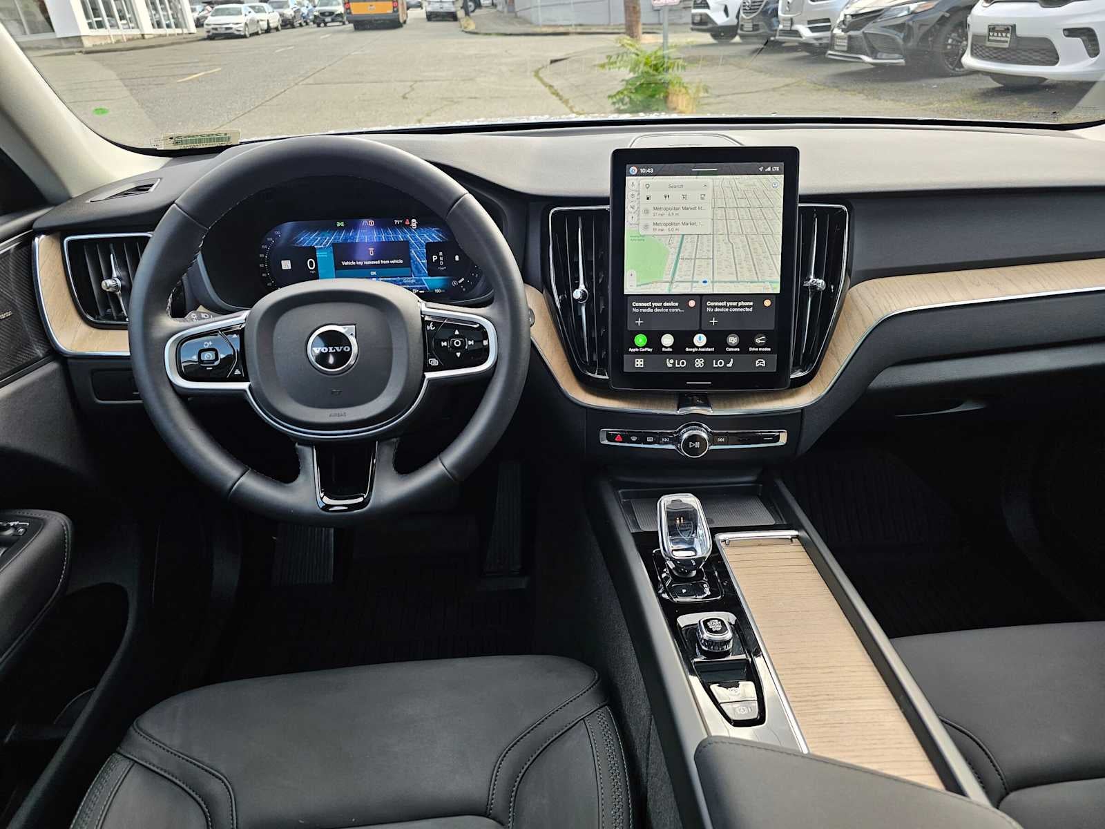 2026 Volvo XC60 Plus