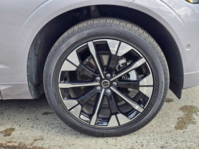 2026 Volvo XC60 Plus