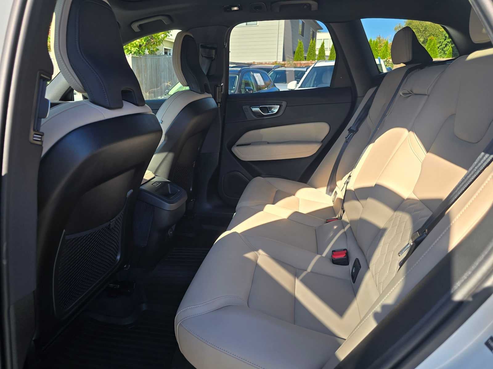 2026 Volvo XC60 Plus