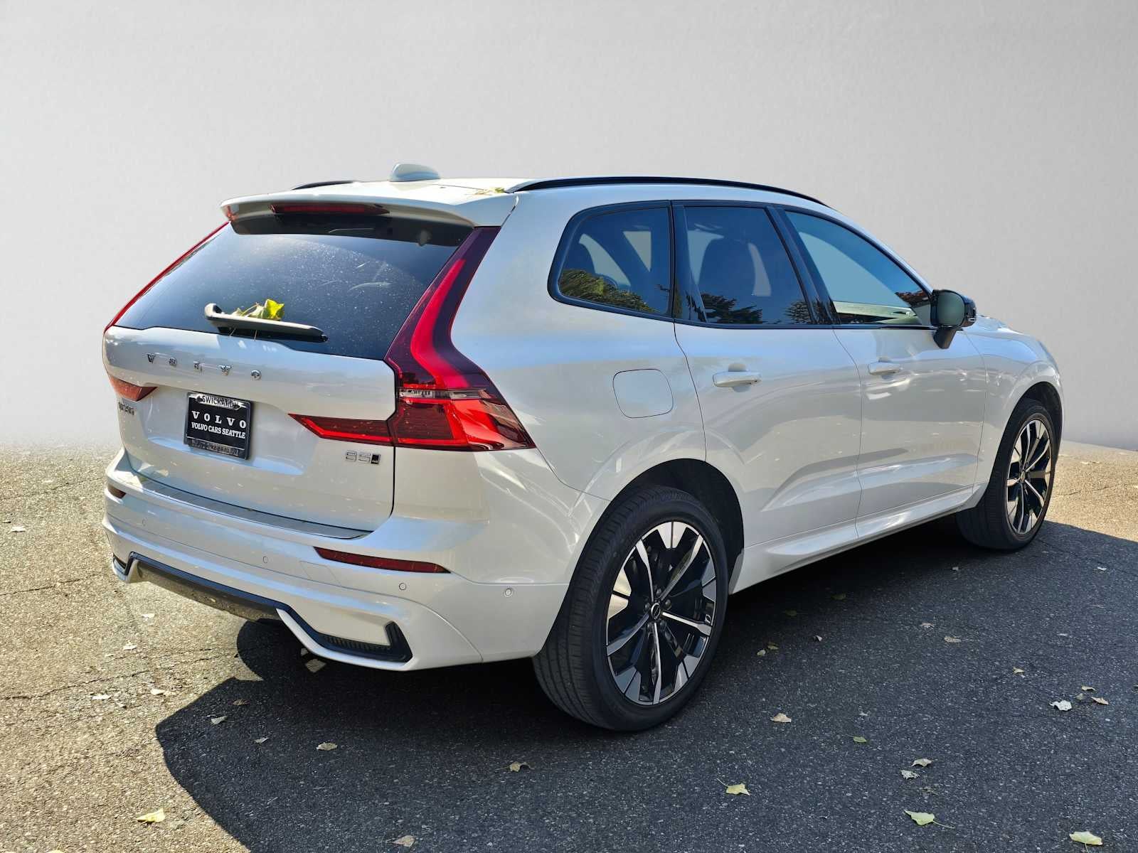 2026 Volvo XC60 Plus