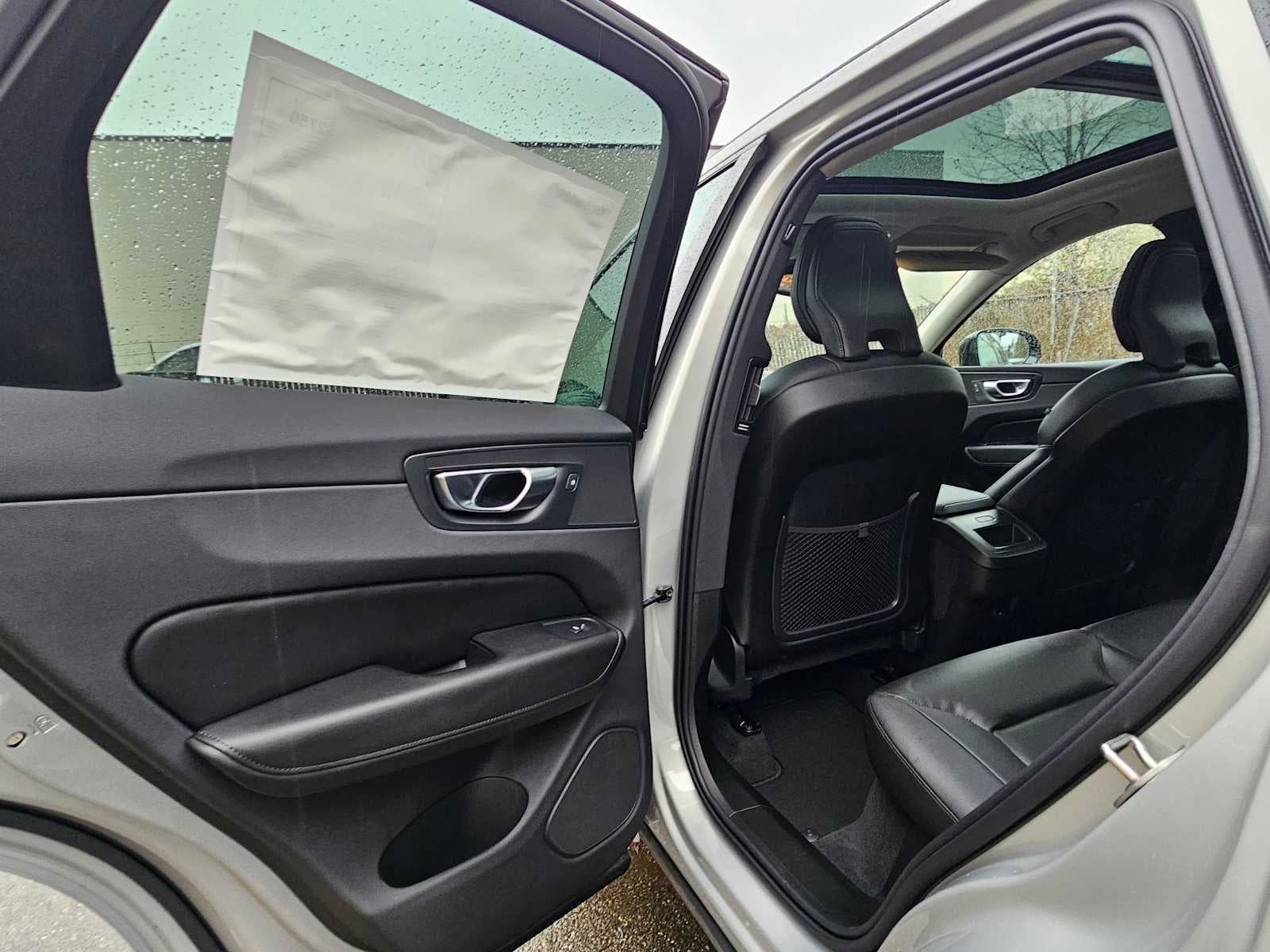 2025 Volvo XC60 Core