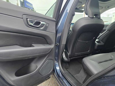 2025 Volvo XC60 Core