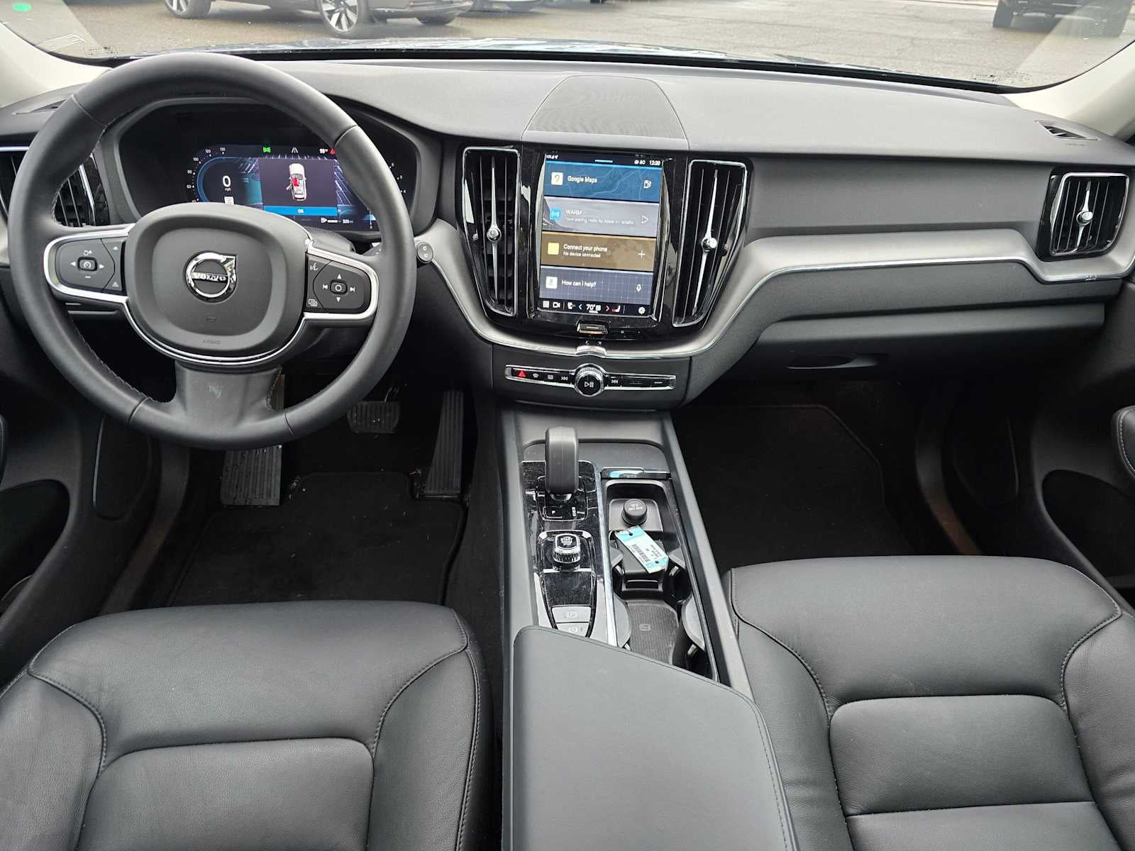 2025 Volvo XC60 Core