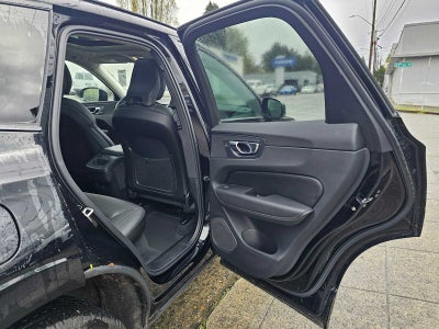 2025 Volvo XC60 Core