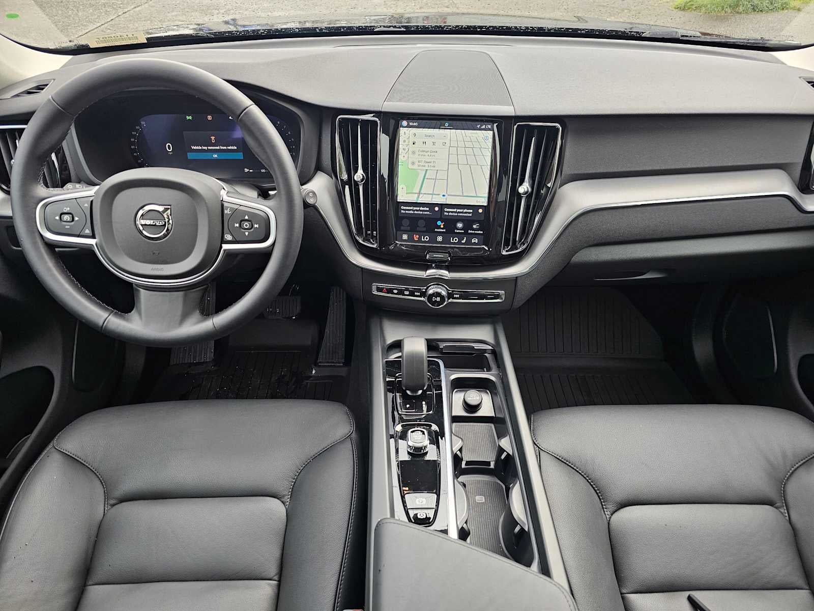 2025 Volvo XC60 Core