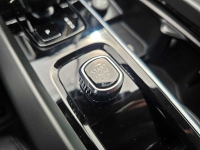 2025 Volvo XC60 Core