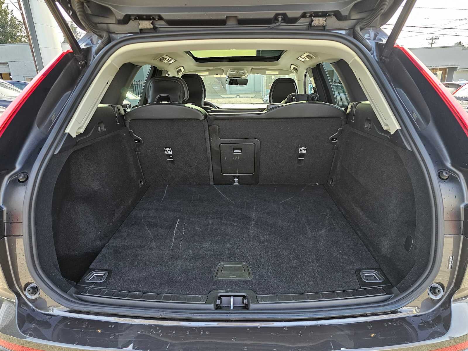 2025 Volvo XC60 Core