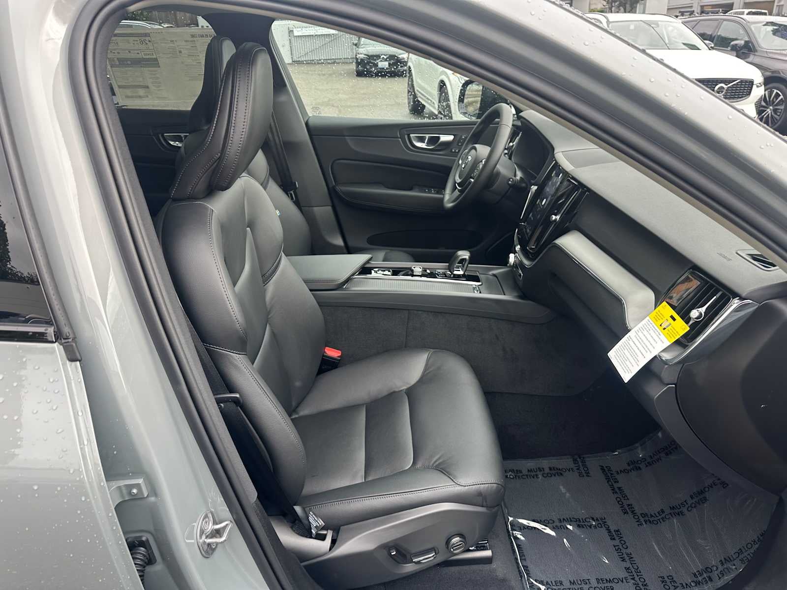 2025 Volvo XC60 Core