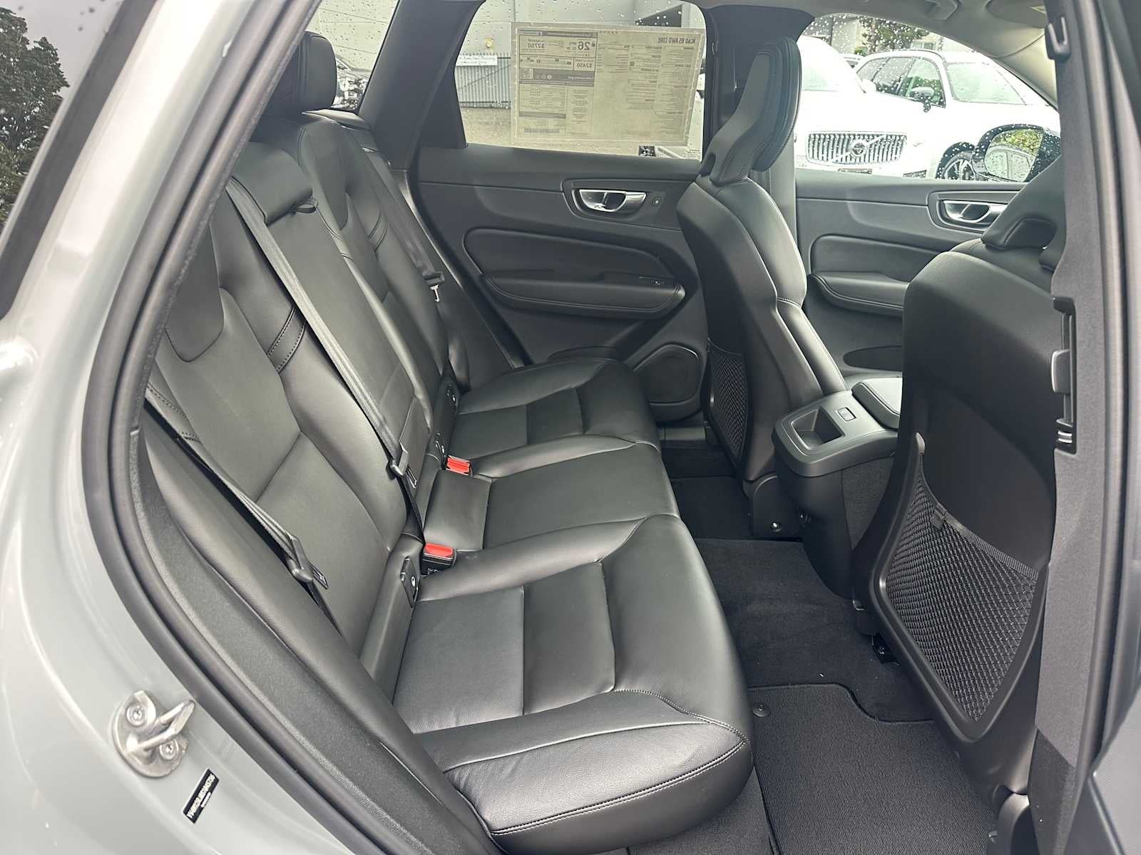 2025 Volvo XC60 Core