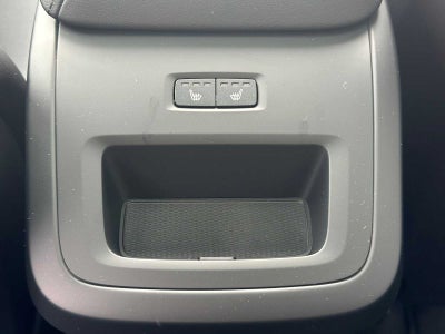 2025 Volvo XC60 Core