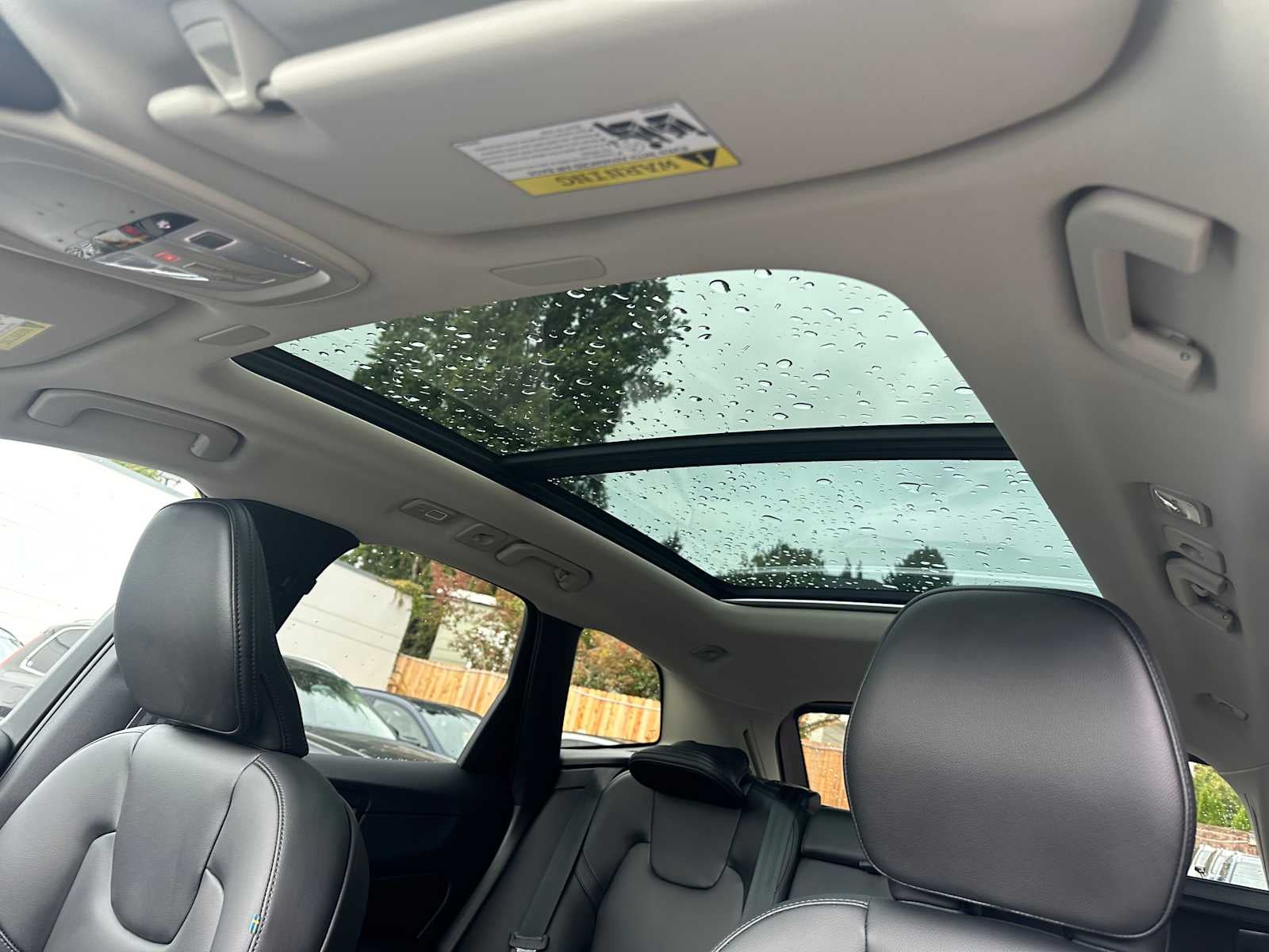 2025 Volvo XC60 Core