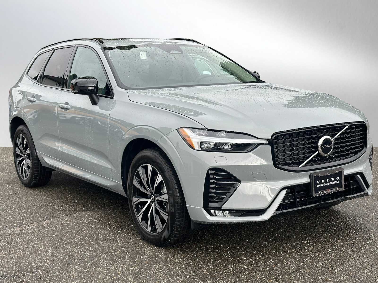 2025 Volvo XC60 Core