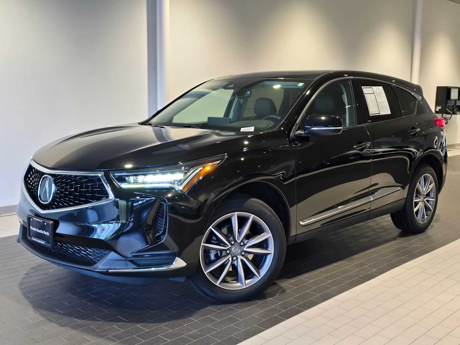 2023 Acura RDX w/Technology Package