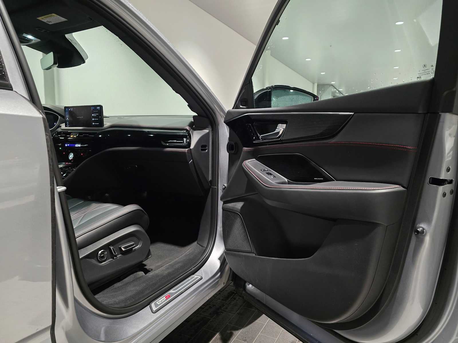 2025 Acura MDX Type S w/Advance Package