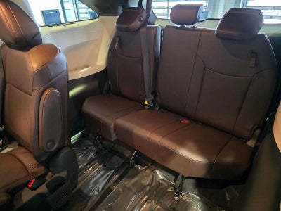 2023 Toyota Sienna Platinum