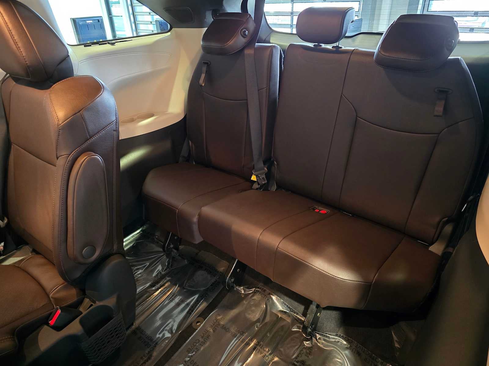 2023 Toyota Sienna Platinum