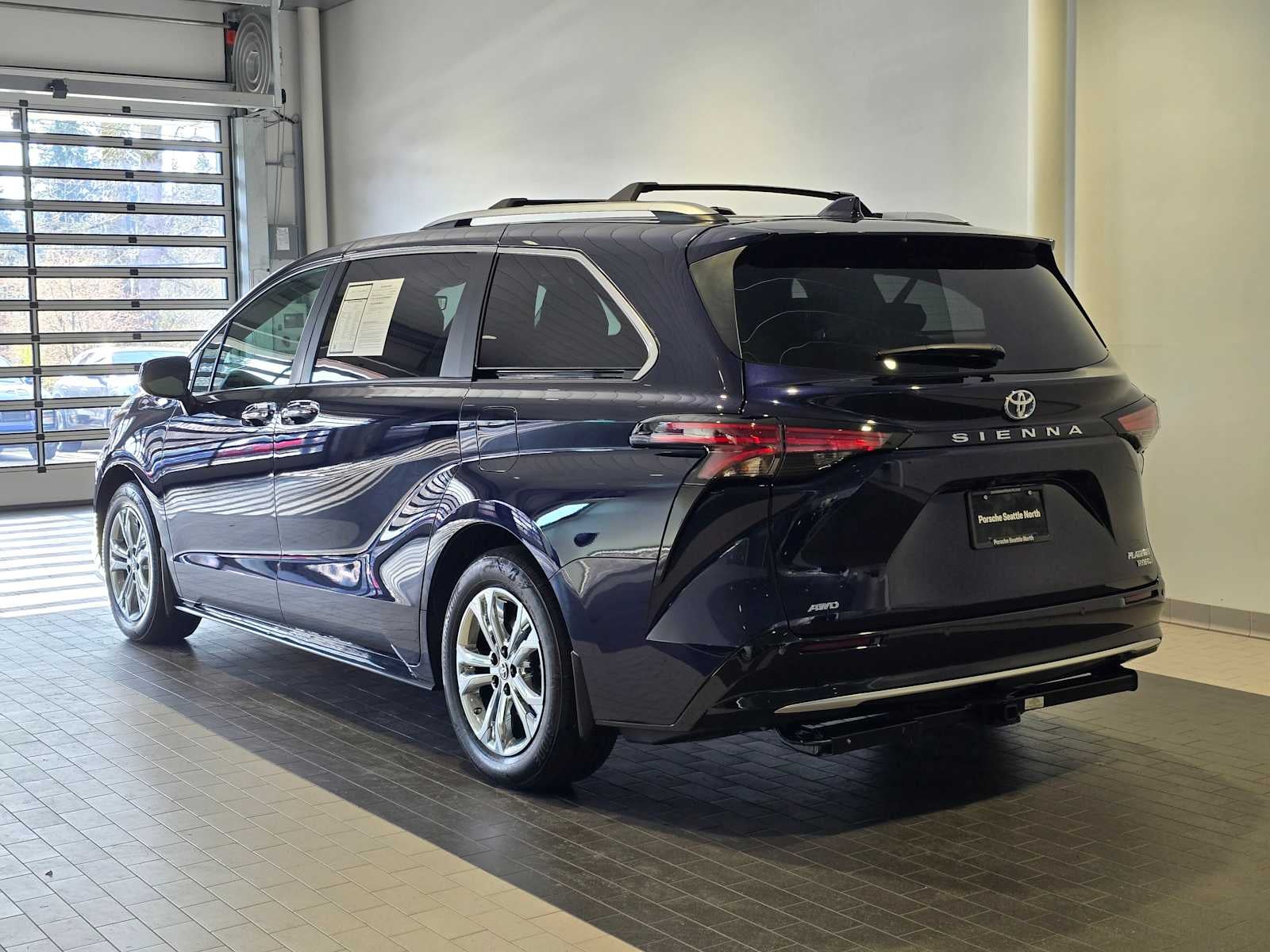 2023 Toyota Sienna Platinum