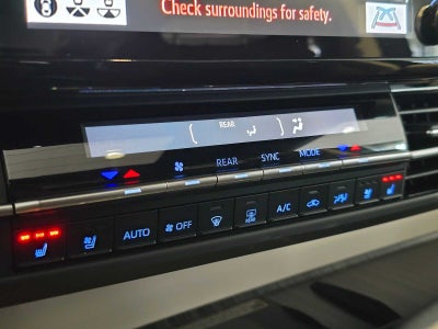 2023 Toyota Sienna Platinum