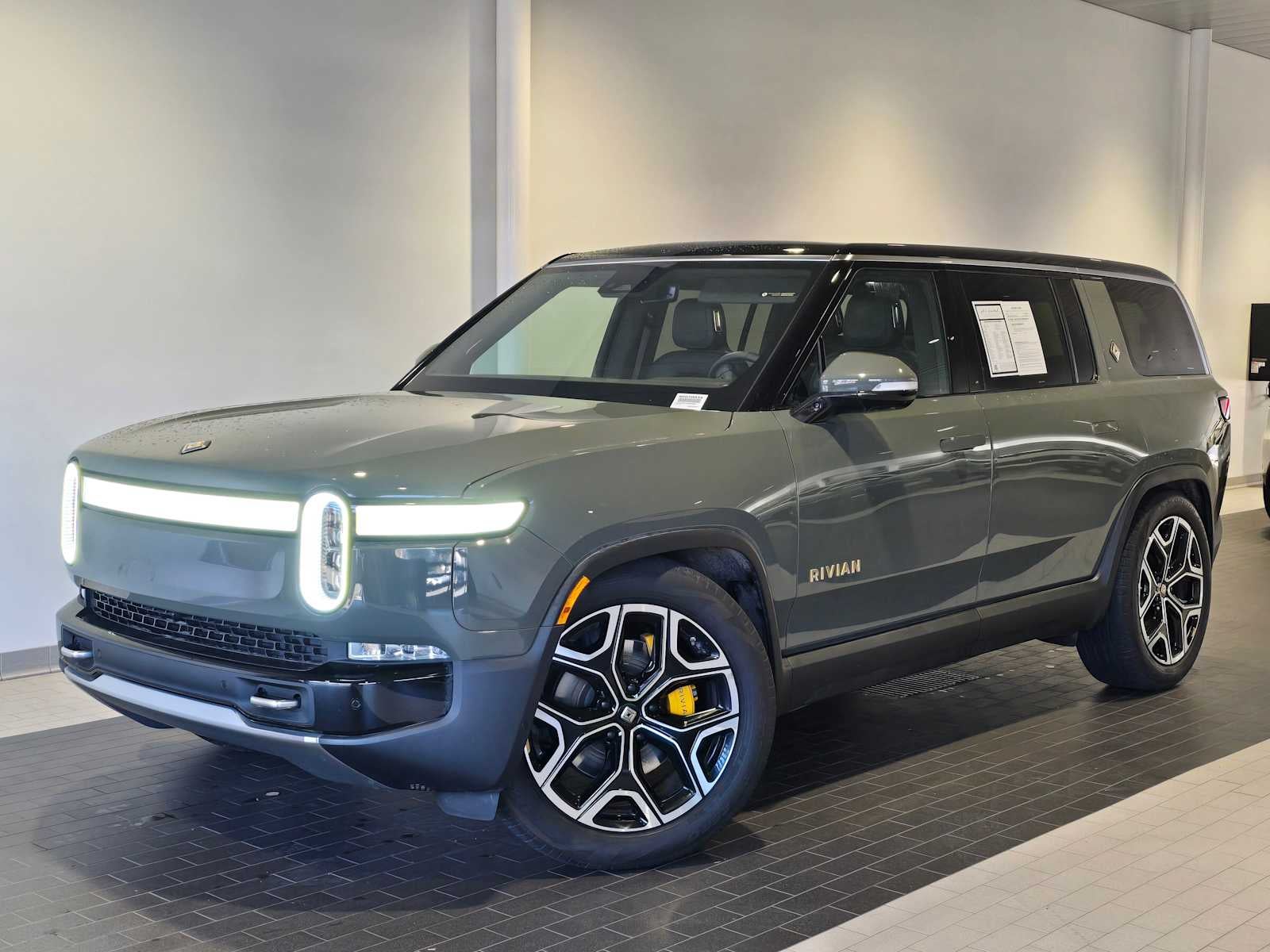 2022 Rivian R1S Launch Edition