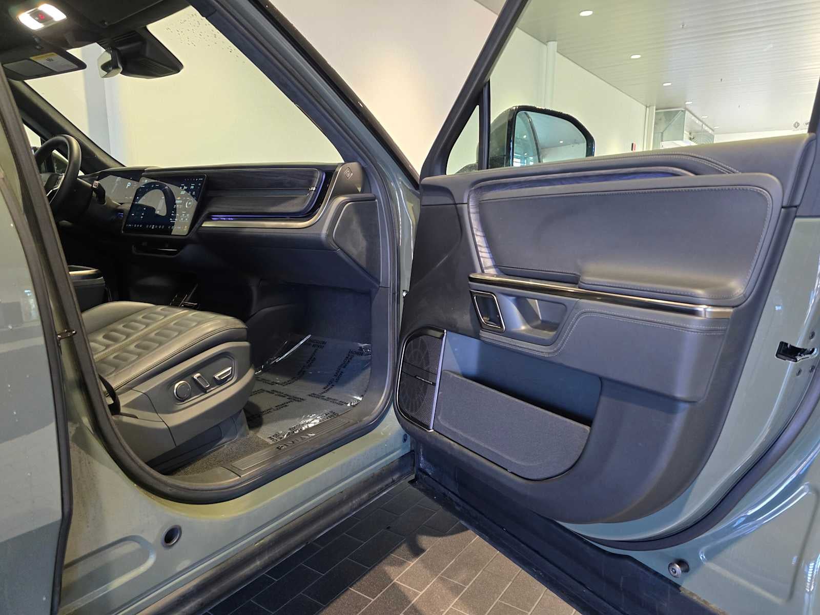 2022 Rivian R1S Launch Edition