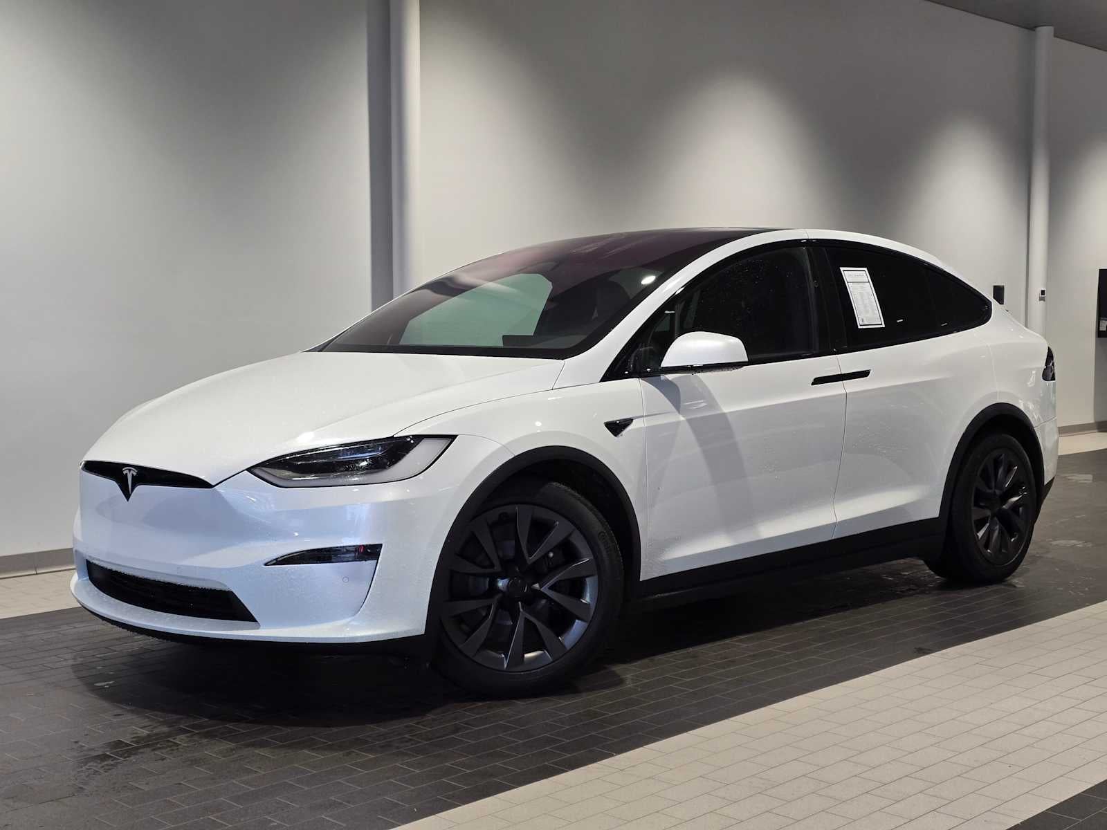 2023 Tesla Model X Standard Range