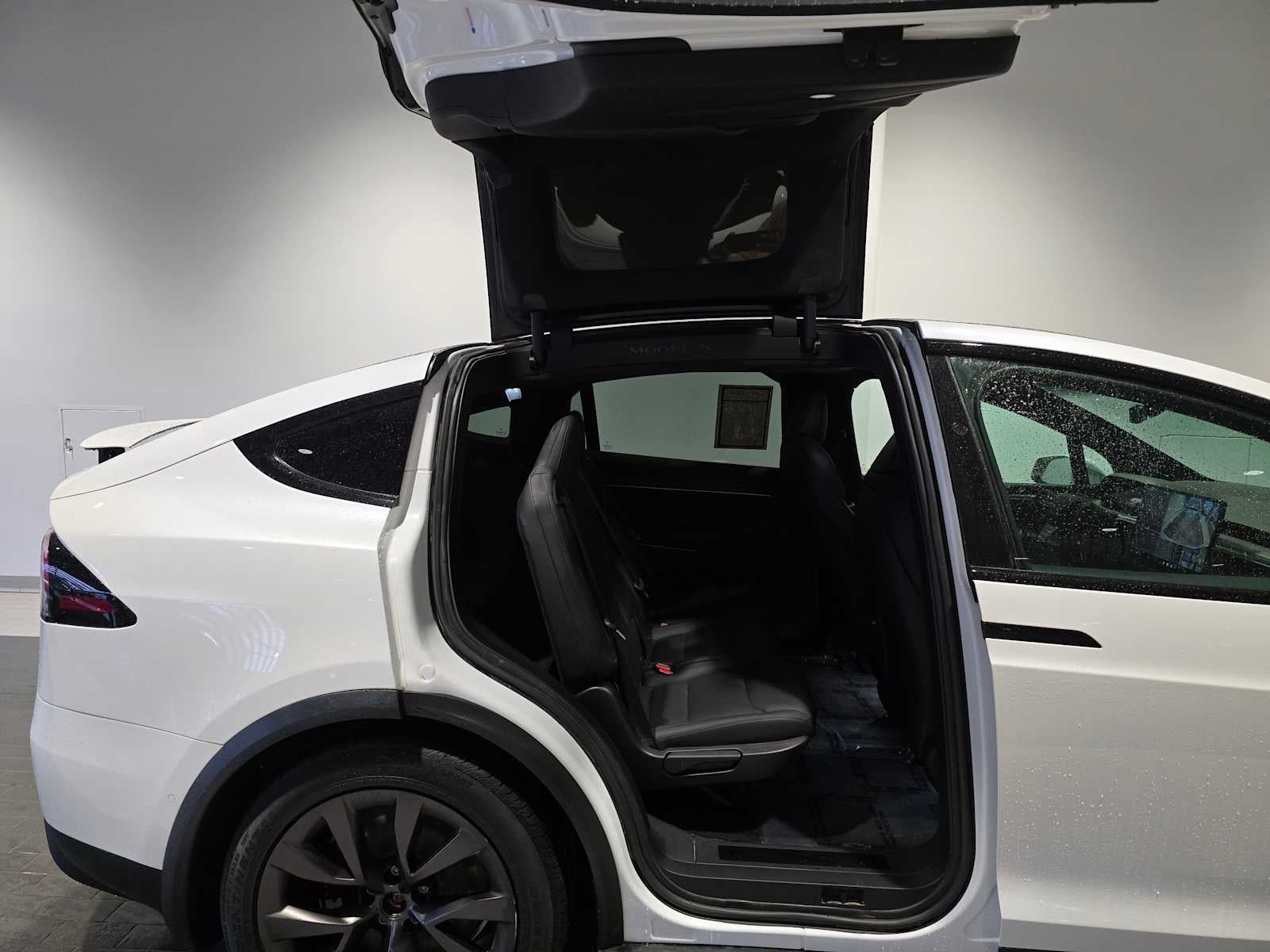 2023 Tesla Model X Standard Range