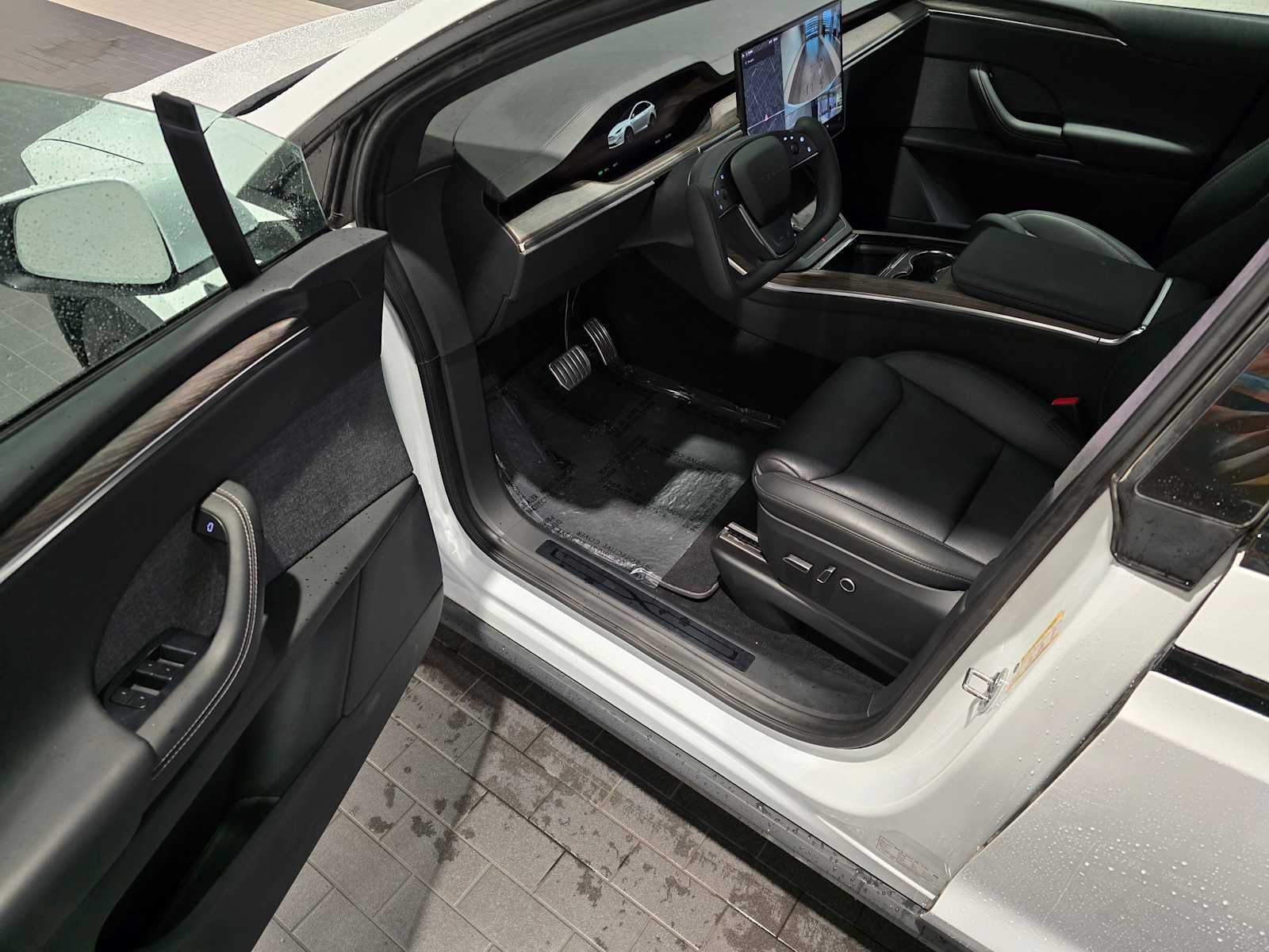 2023 Tesla Model X Standard Range