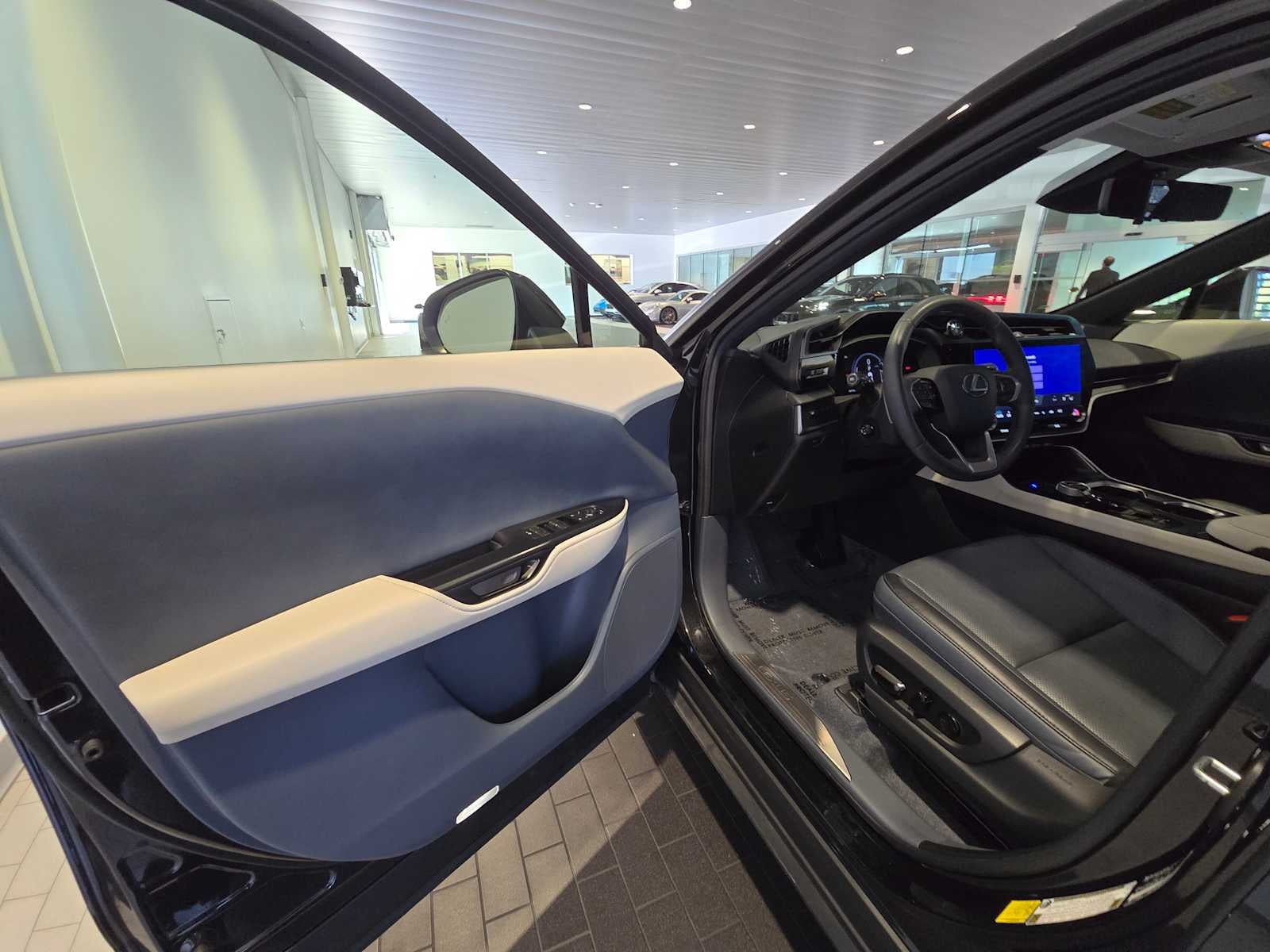 2023 Lexus RZ 450e Premium