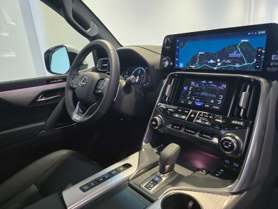 2026 Lexus LX 700h F SPORT Handling