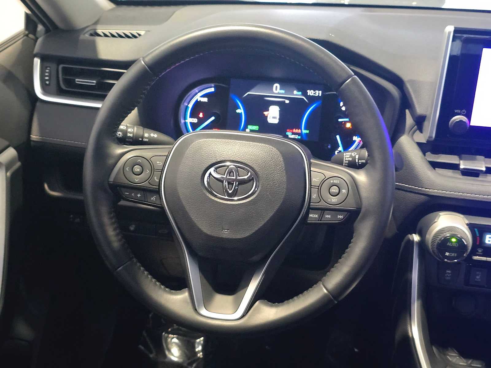 2023 Toyota RAV4 Hybrid XLE Premium