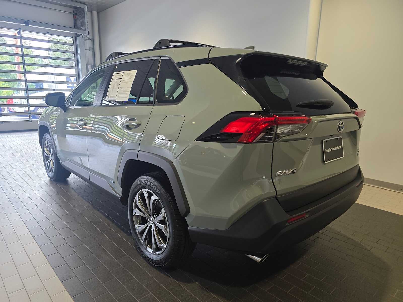 2023 Toyota RAV4 Hybrid XLE Premium