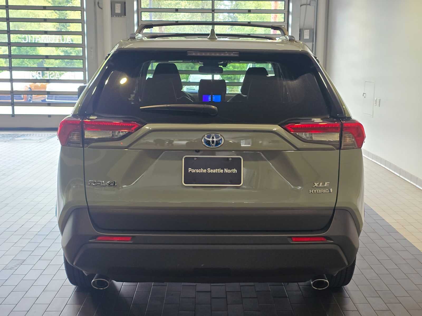 2023 Toyota RAV4 Hybrid XLE Premium