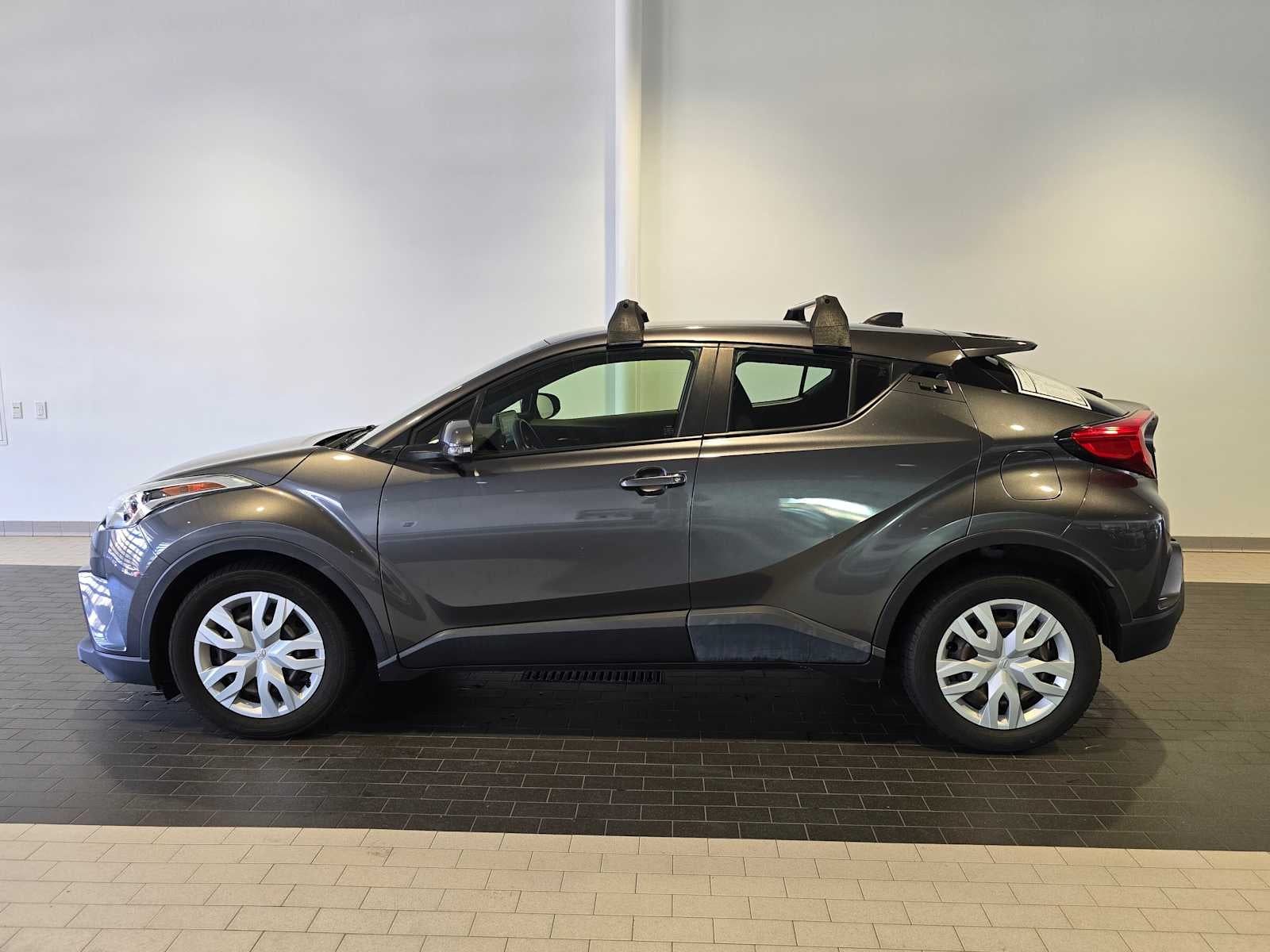 2019 Toyota C-HR LE