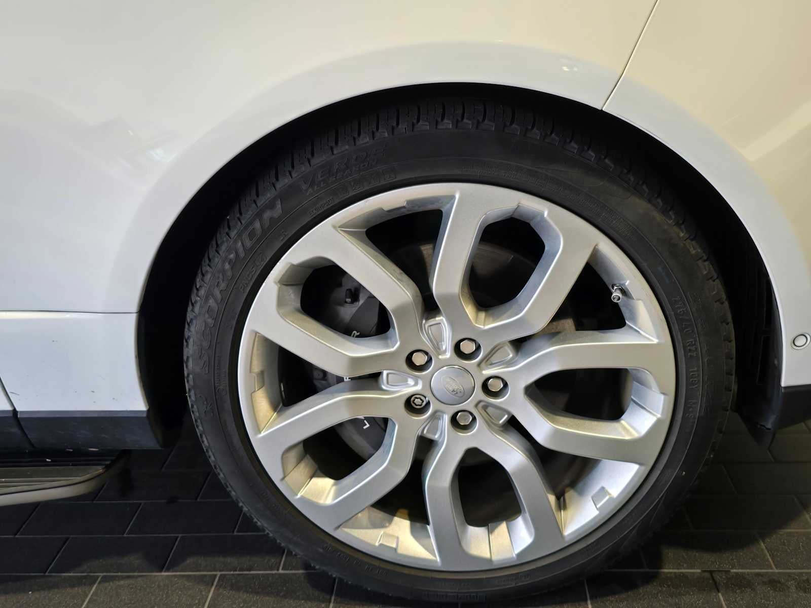 2019 Land Rover Range Rover Base