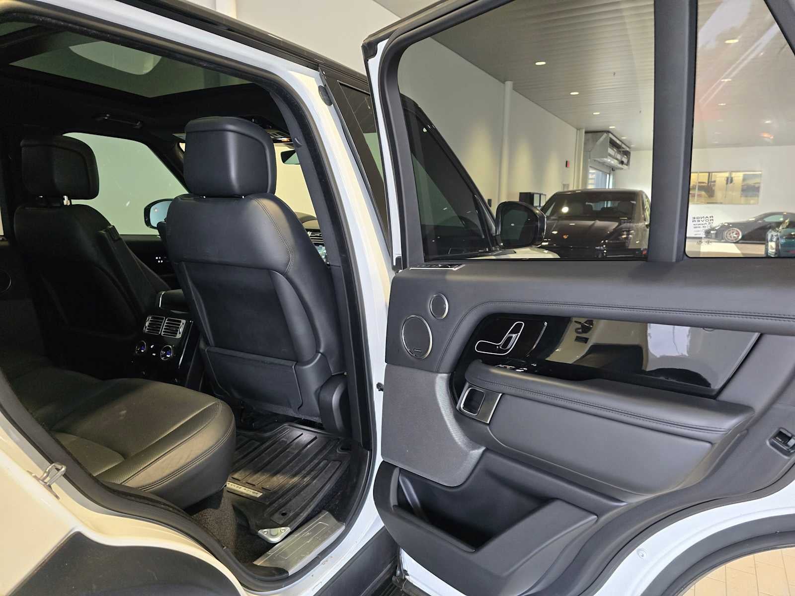 2019 Land Rover Range Rover Base