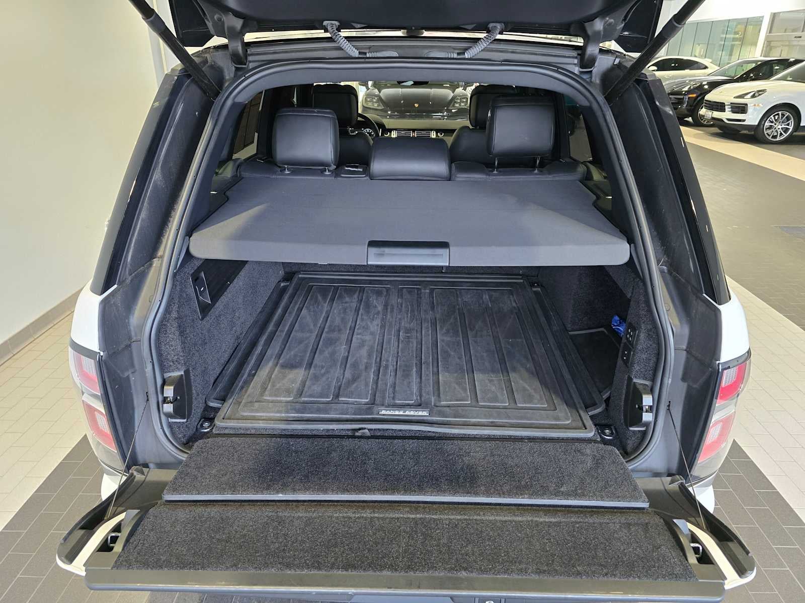 2019 Land Rover Range Rover Base