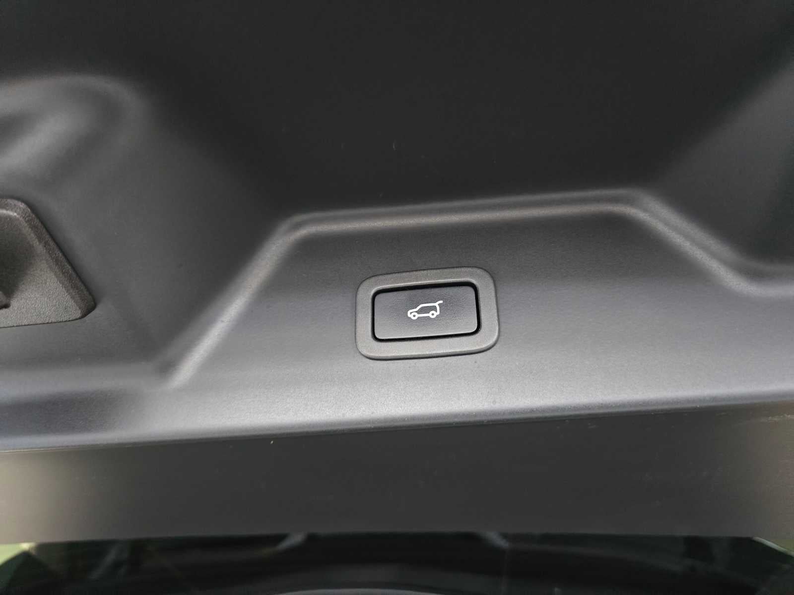 2019 Land Rover Range Rover Base