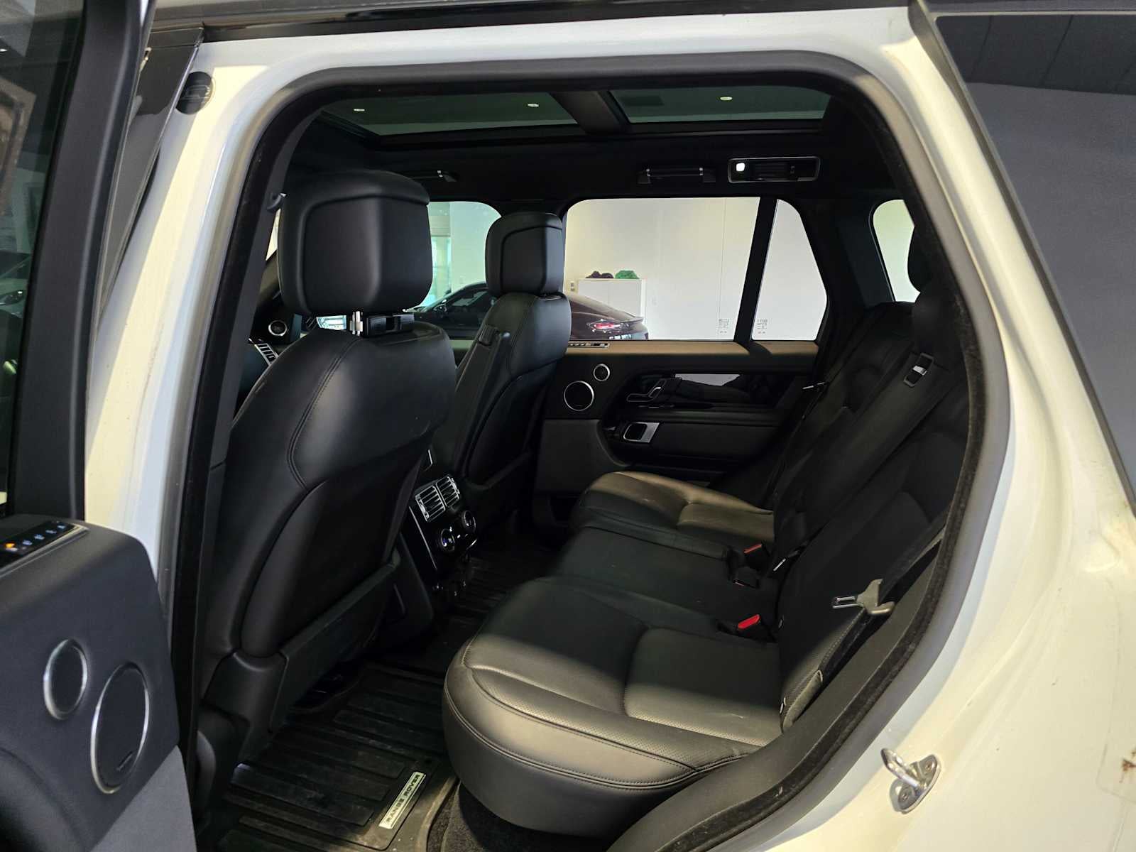 2019 Land Rover Range Rover Base