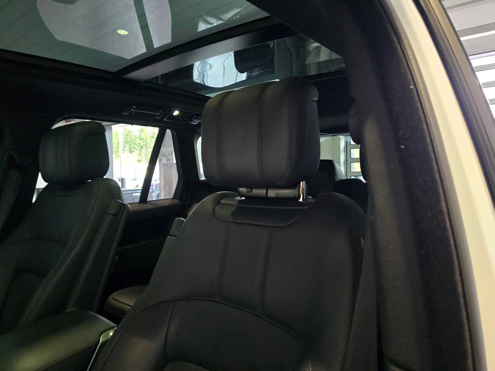 2019 Land Rover Range Rover Base