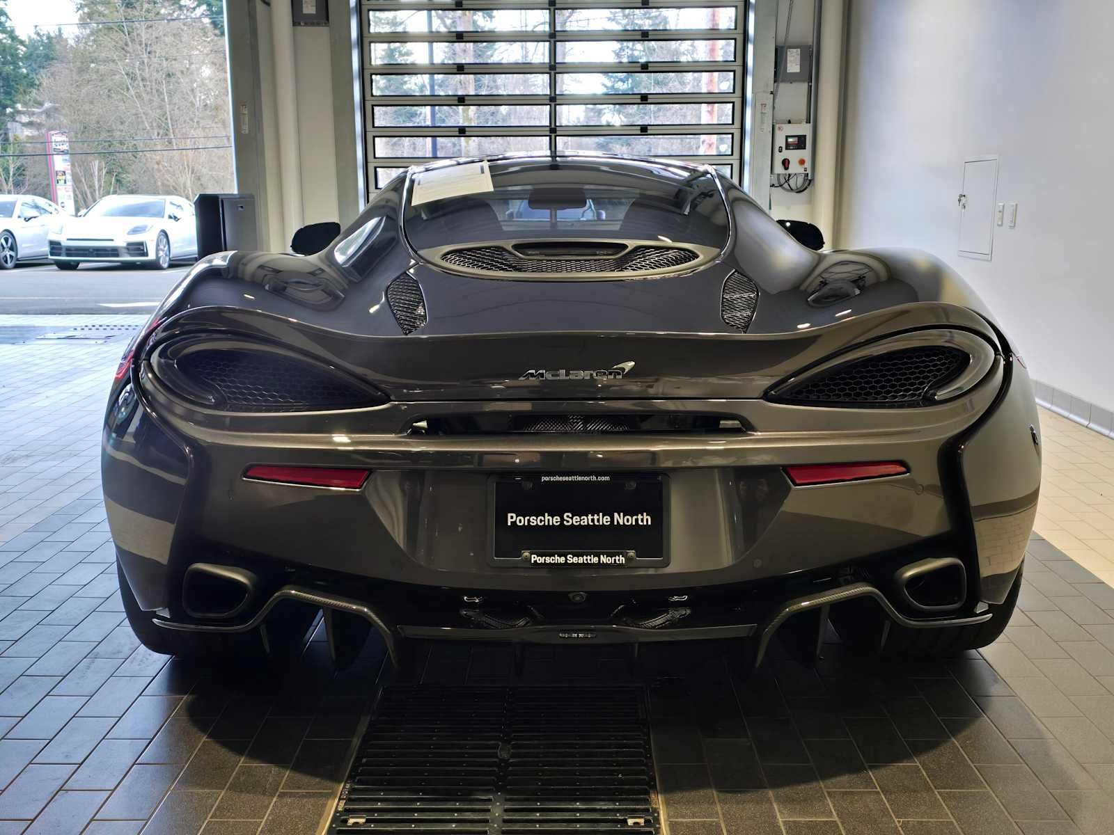 2019 McLaren 570GT Base
