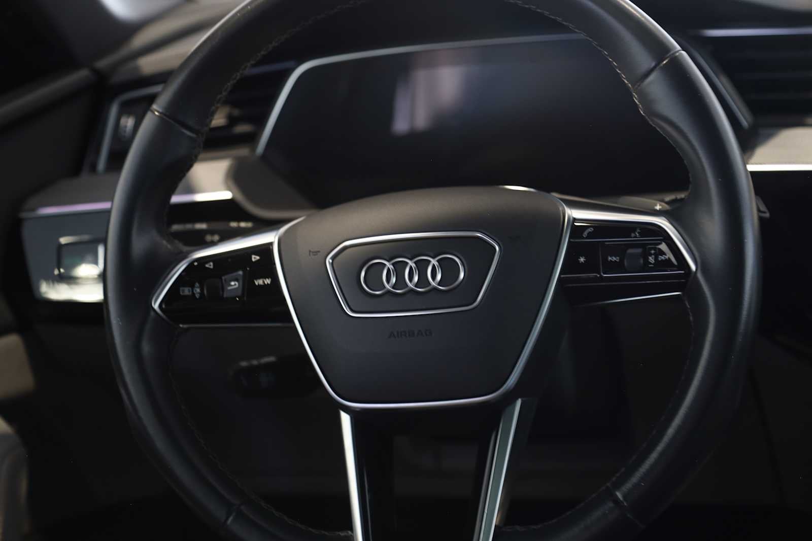 2024 Audi Q8 e-tron Prestige
