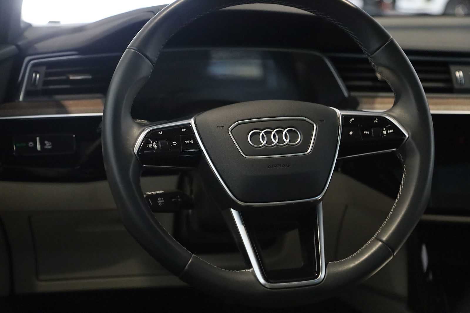 2024 Audi Q8 e-tron Sportback S line Premium Plus