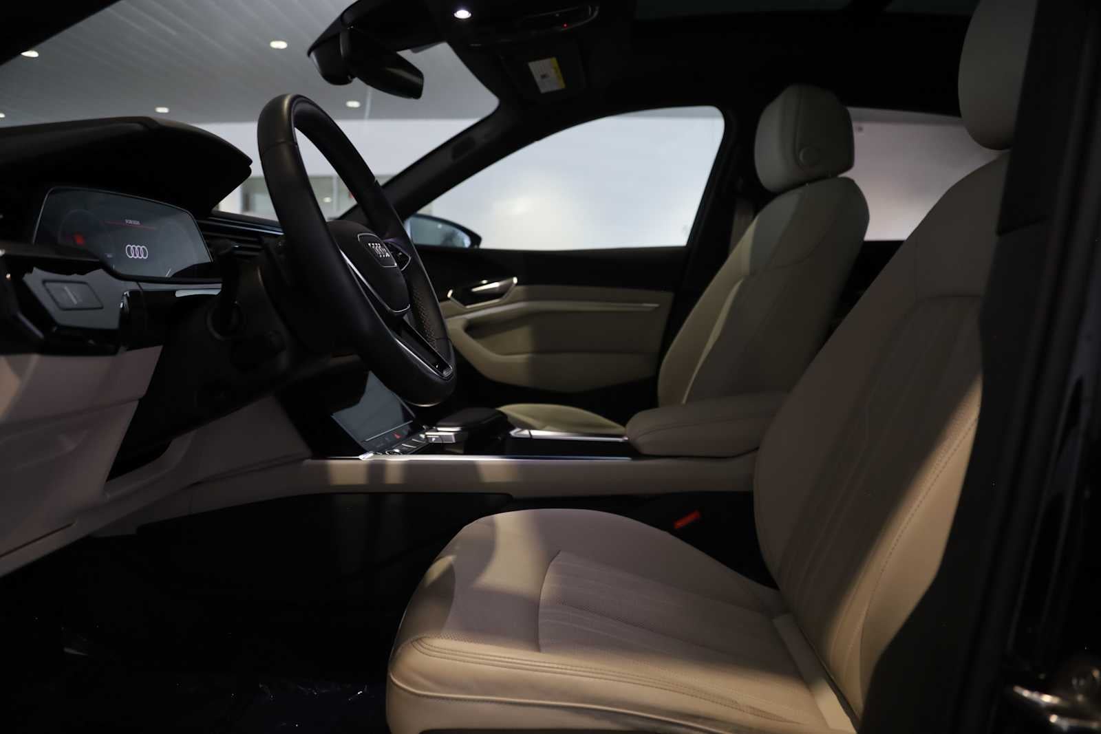 2024 Audi Q8 e-tron Sportback S line Premium Plus