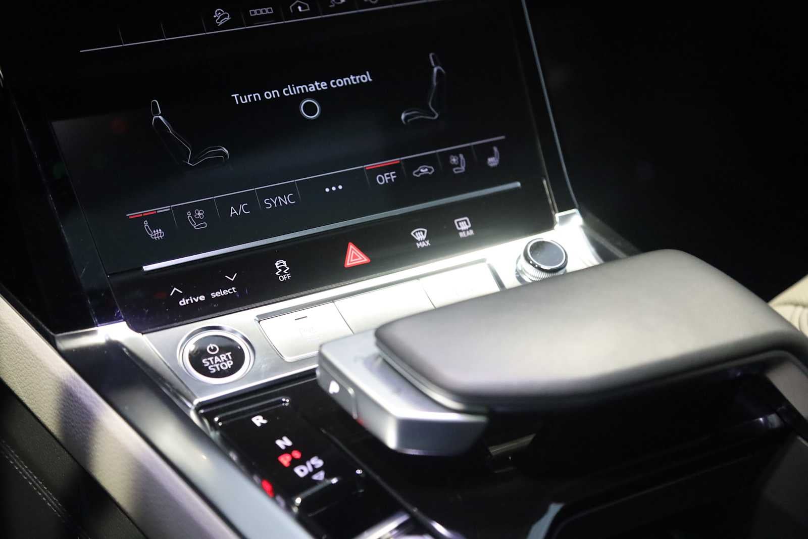 2024 Audi Q8 e-tron Sportback S line Premium Plus