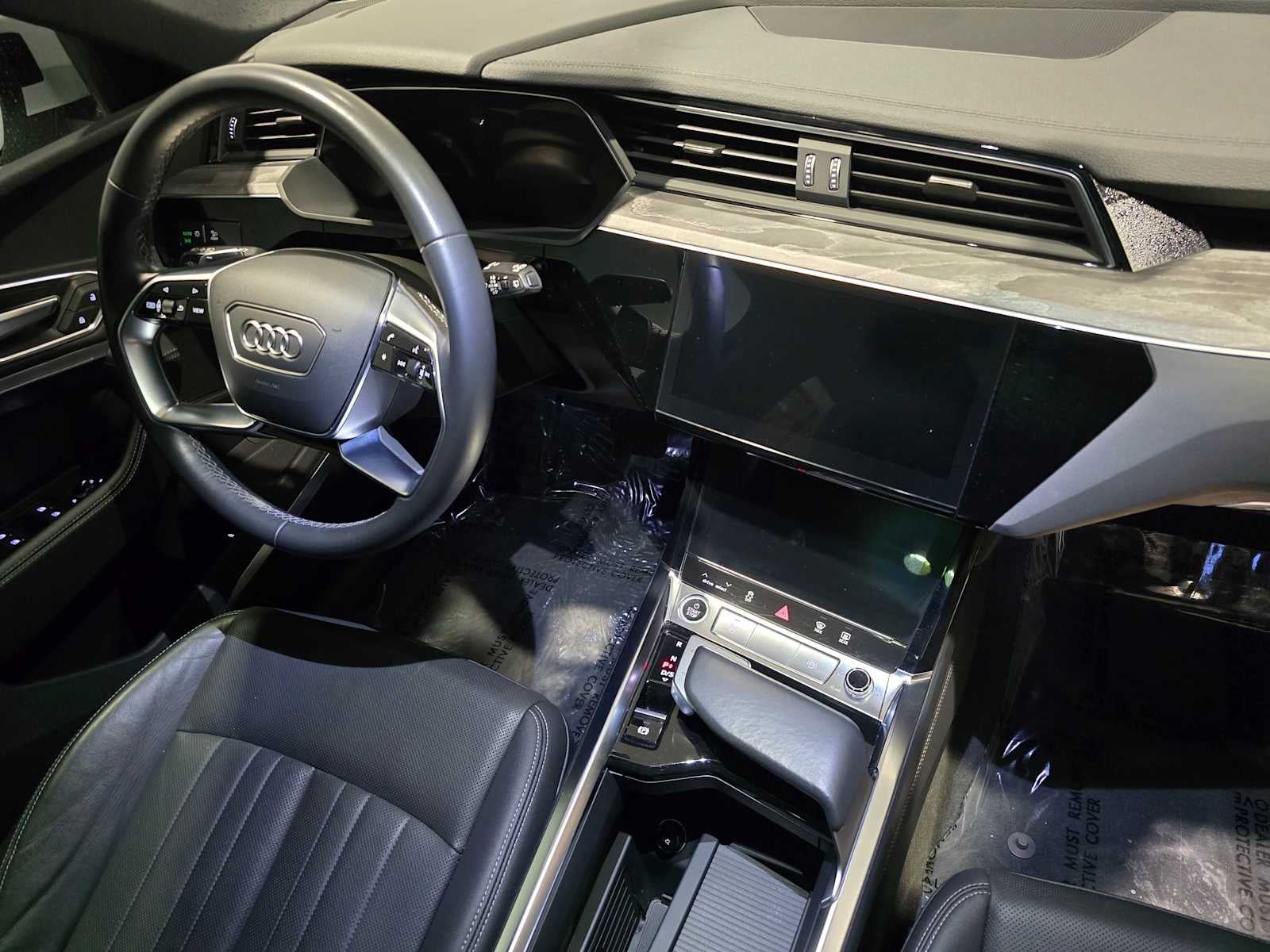 2023 Audi e-tron Premium Plus